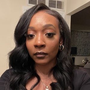 Meet your Posher, Latasha